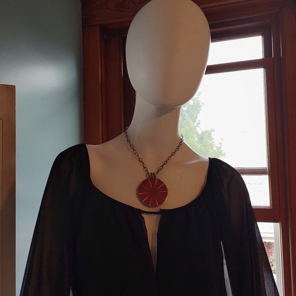 Silpada Retired Sterling Silver Red Sundial Shell Pendant Necklace - Picture 6 of 6